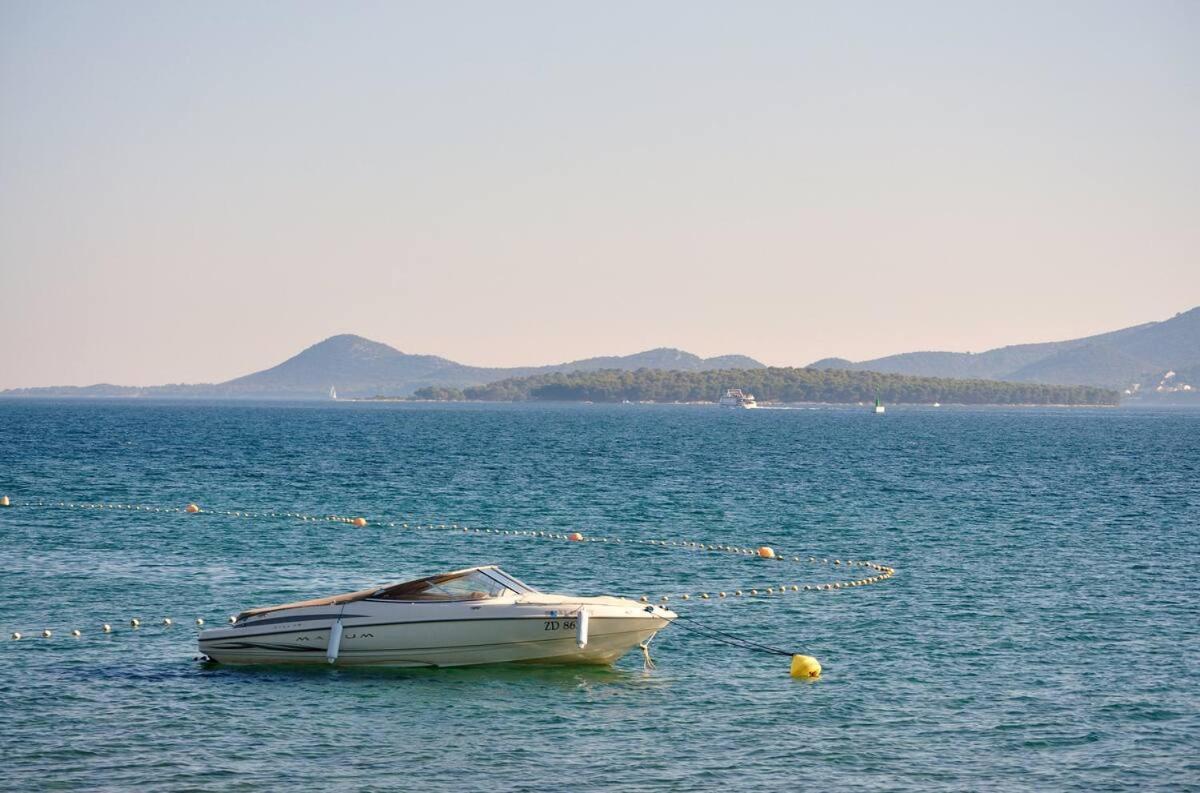 Adria Apartments Sveti Filip i Jakov Bagian luar foto
