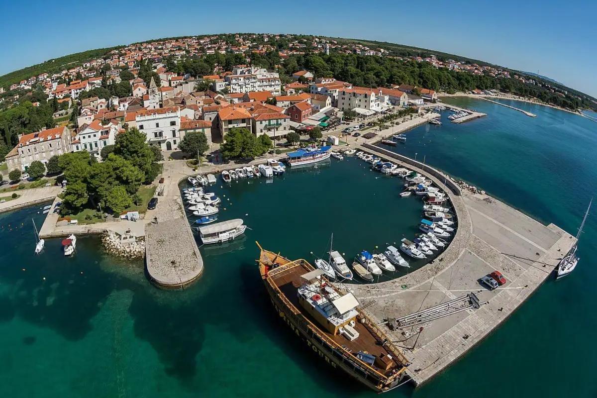 Adria Apartments Sveti Filip i Jakov Bagian luar foto